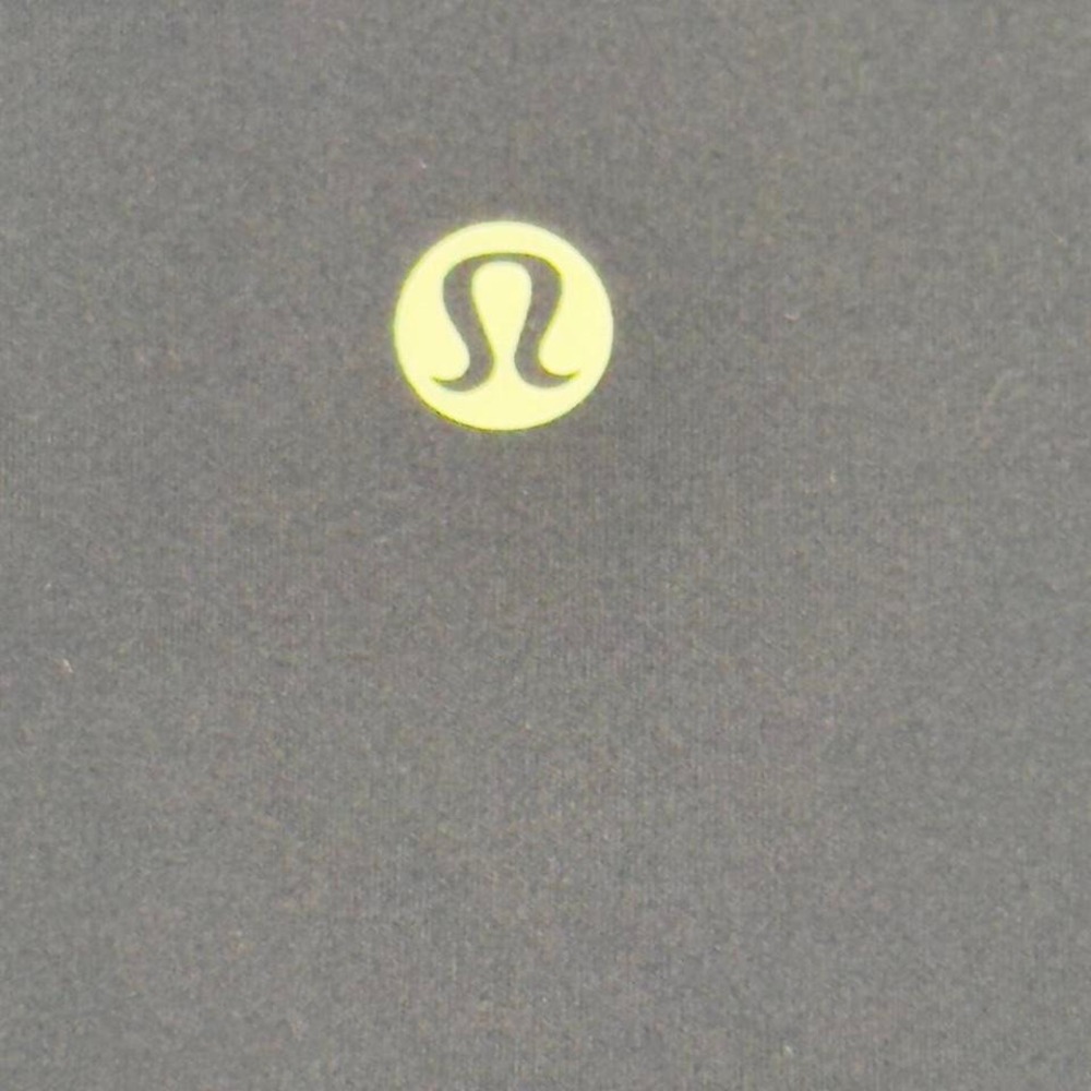 Lululemon high waisted biker shorts in navy - Picture 4 of 8